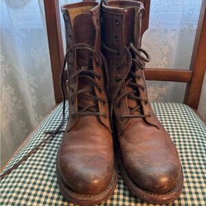 FRYE Women’s Jenna Combat Boots